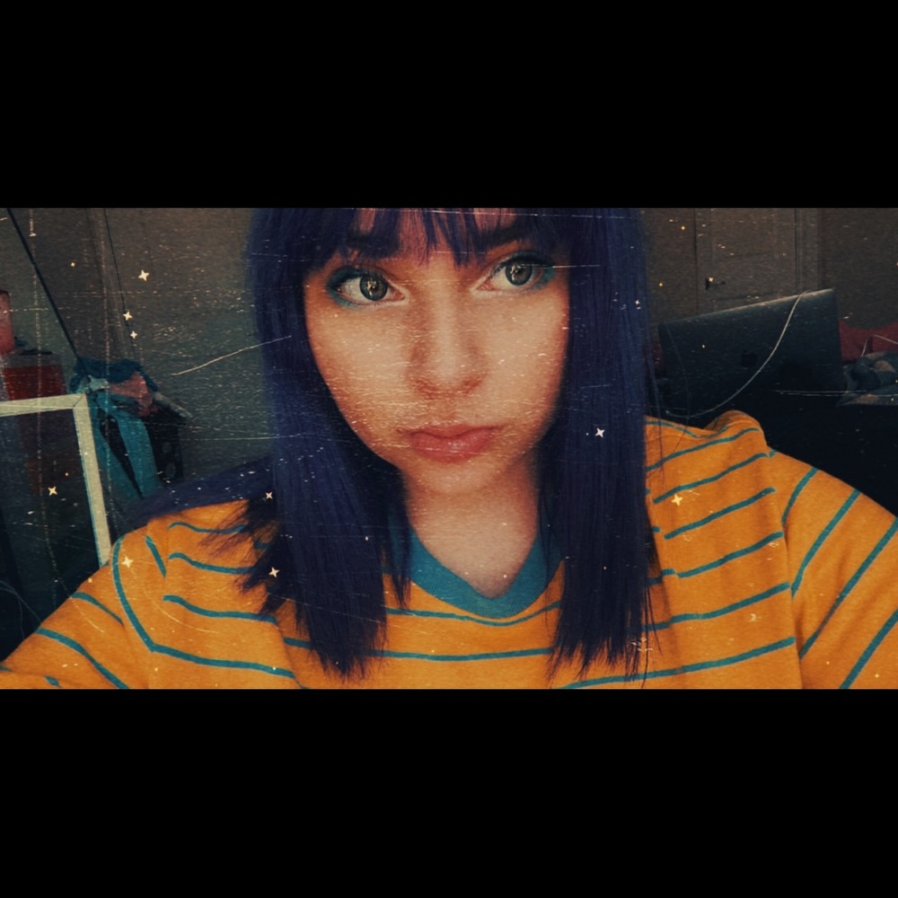 hi! I’m Jade ❤️🧡💛💚💙💜 - Picture 6 of 6